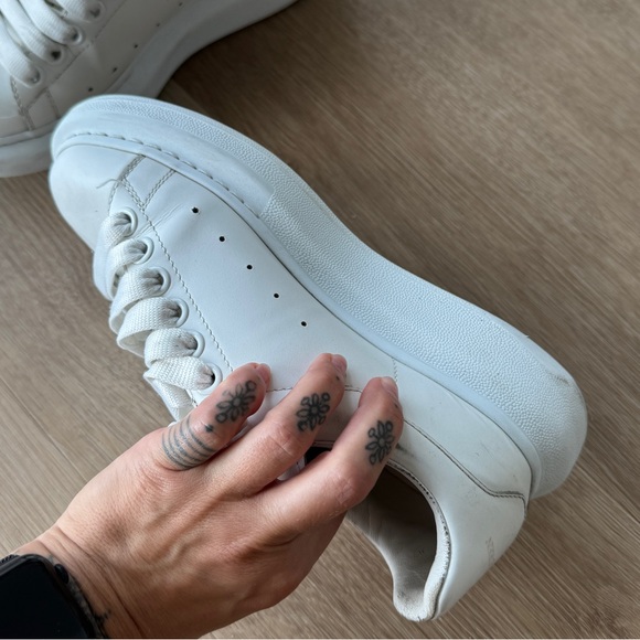 Alexander McQueen white oversized sneakers - Picture 6 of 7